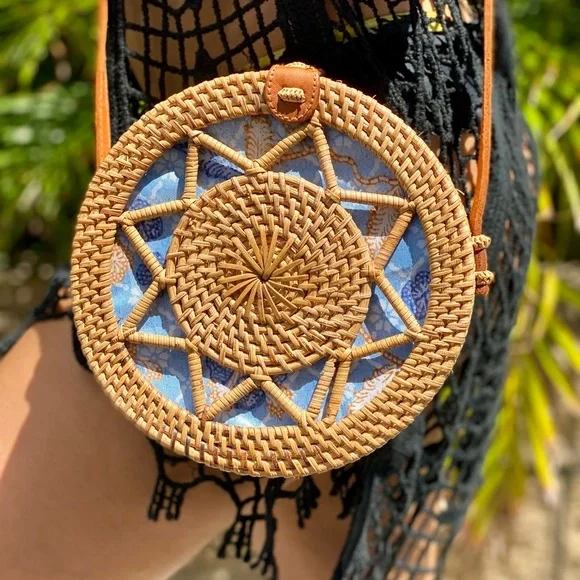 Handmade Rattan Bag - Picture 2 of 3